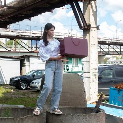 Пакет 45x32x25, бордо, витой шнур, картон VIP