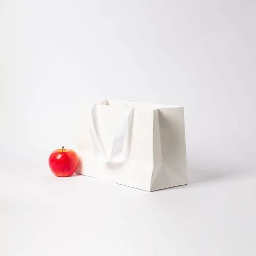 Пакет бумажный, 31x20x13, белый матовый, с вклееной ручкой